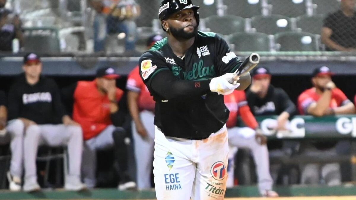 Las Estrellas vencen a los Toros en el Tetelo Vargas
